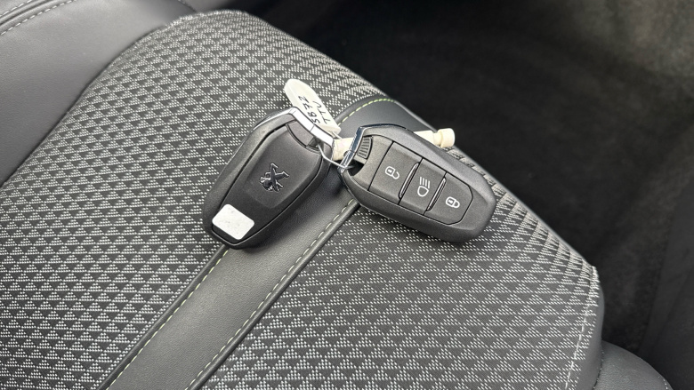 Peugeot 2008 1.2 PureTech 130 GT 5dr Petrol Estate